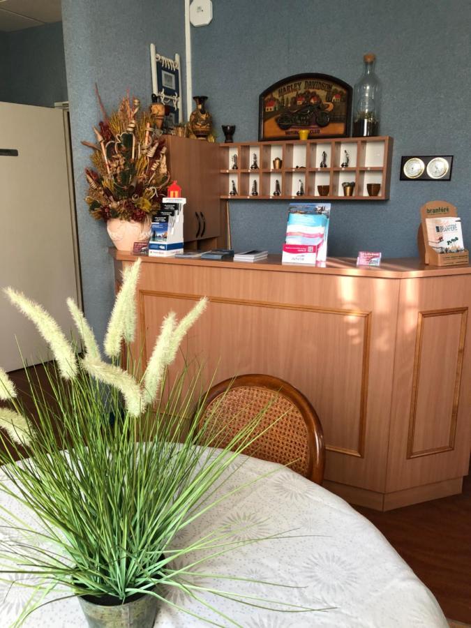 Hotel Le Lobreont Surzur Esterno foto